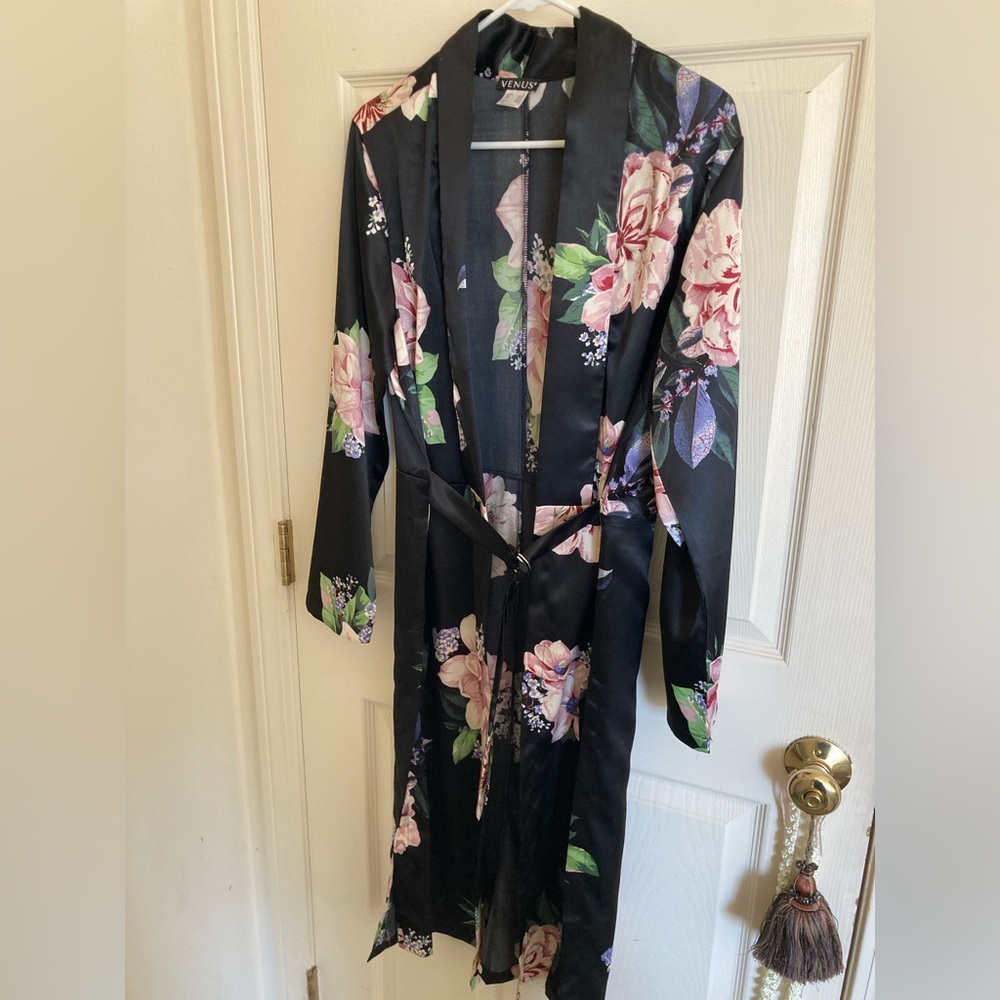 Newport News black floral lightweight coat